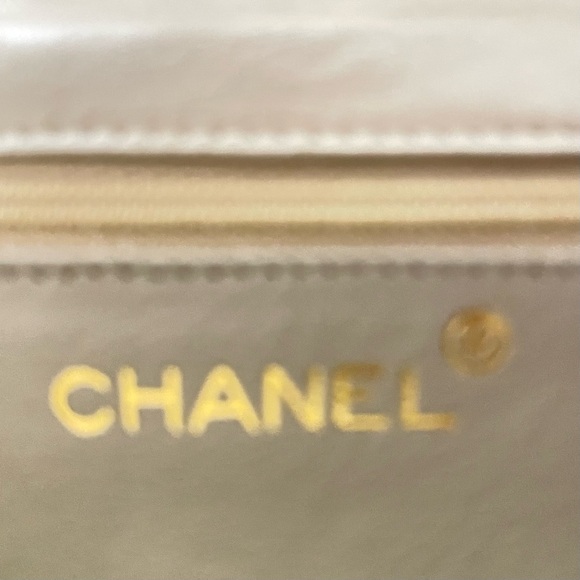 CHANEL Bag Matelasse Shoulder Chain Beige Lambskin Gold Chain Quilted CC Bag GUC - Picture 11 of 16